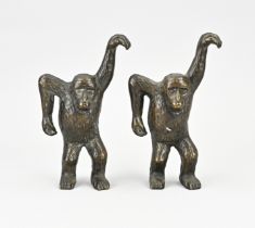 2 Bronze monkeys