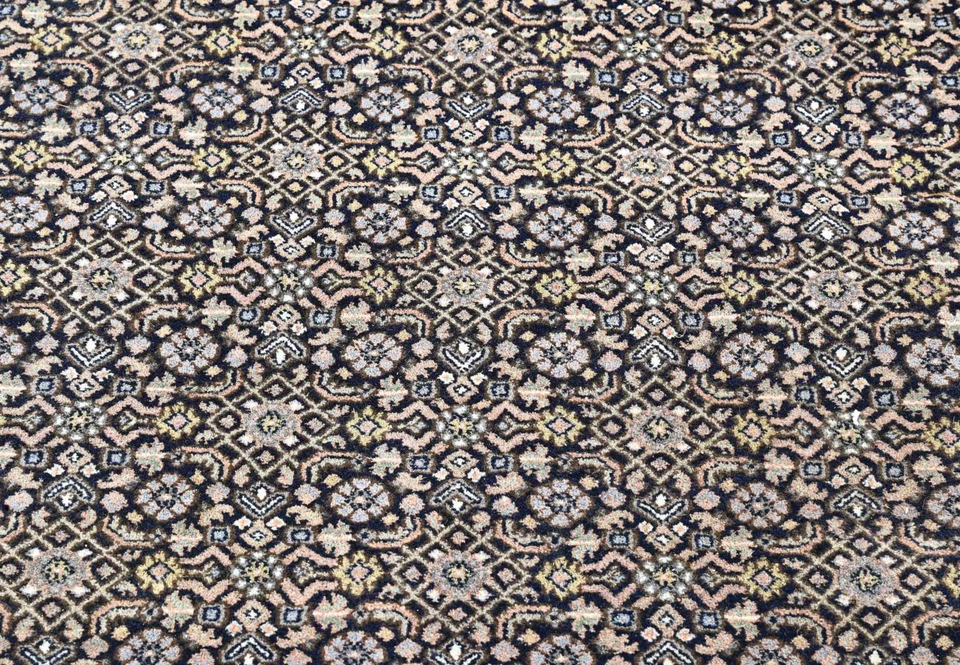 Persian rug, 250 x 171 cm. - Bild 2 aus 3