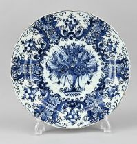Delft dish (Porceleijne Bijl) Ã˜ 35.5 cm.
