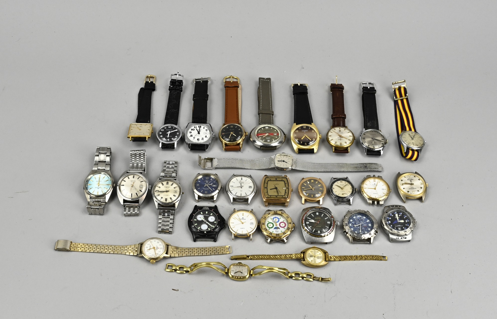 Large lot of watches, approximately 40x