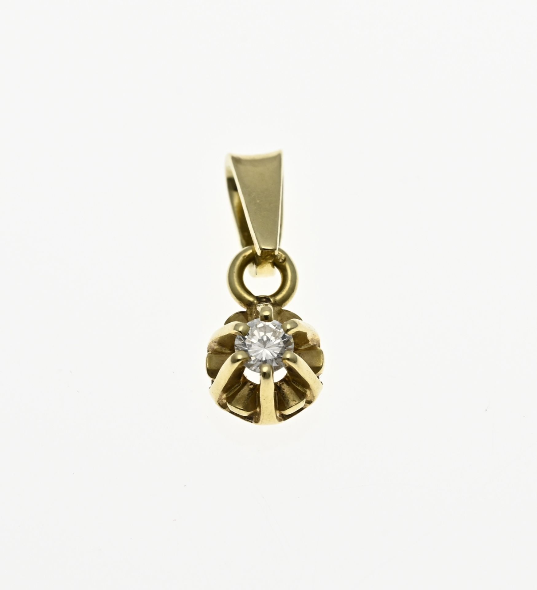 Gold diamond pendant