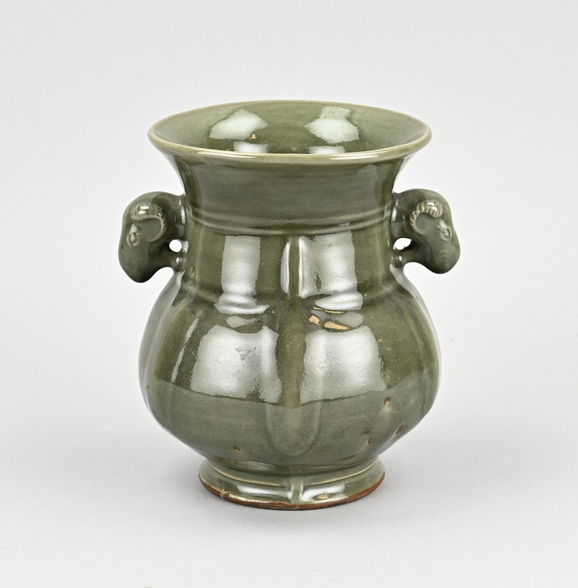 Chinese vase, H 16.2 cm.