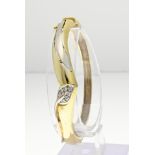 Gold bracelet with diamond