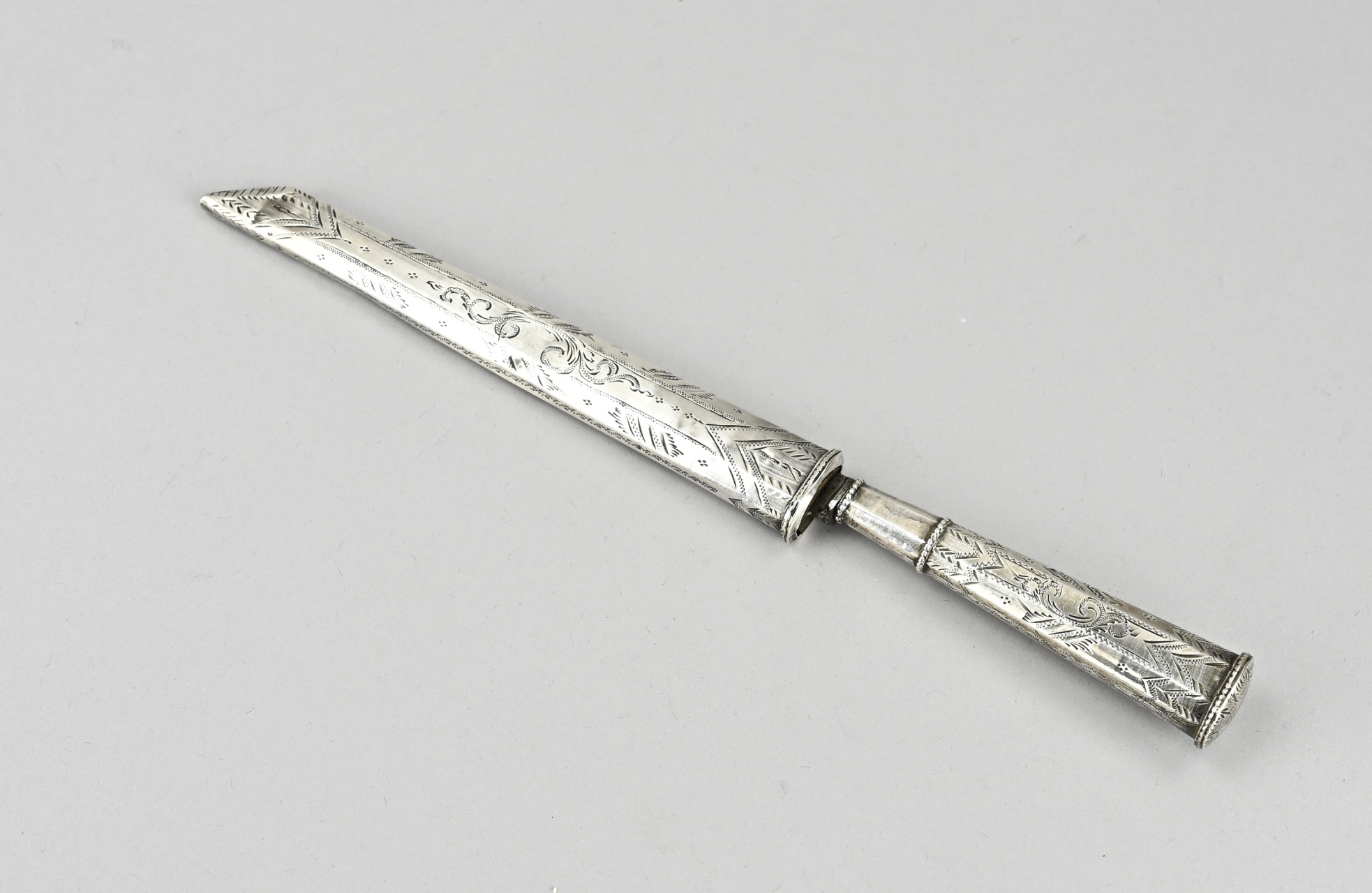 Travel knife with silver sheath, 18th century