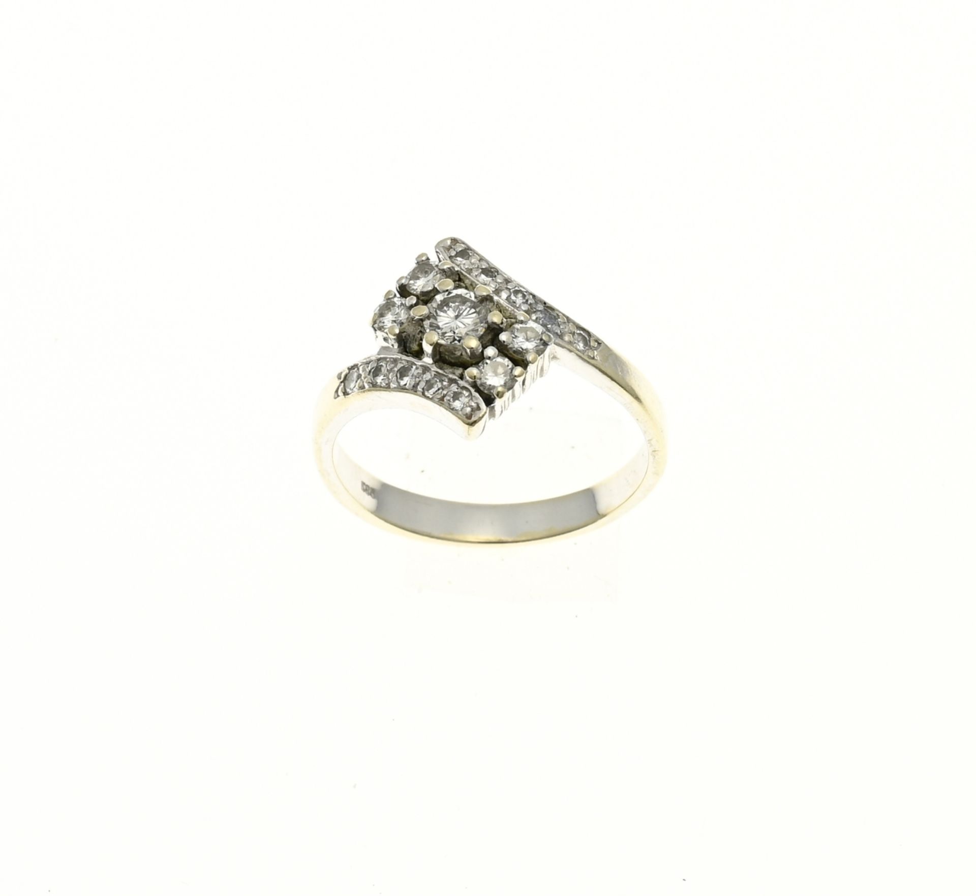 White gold ring with diamond