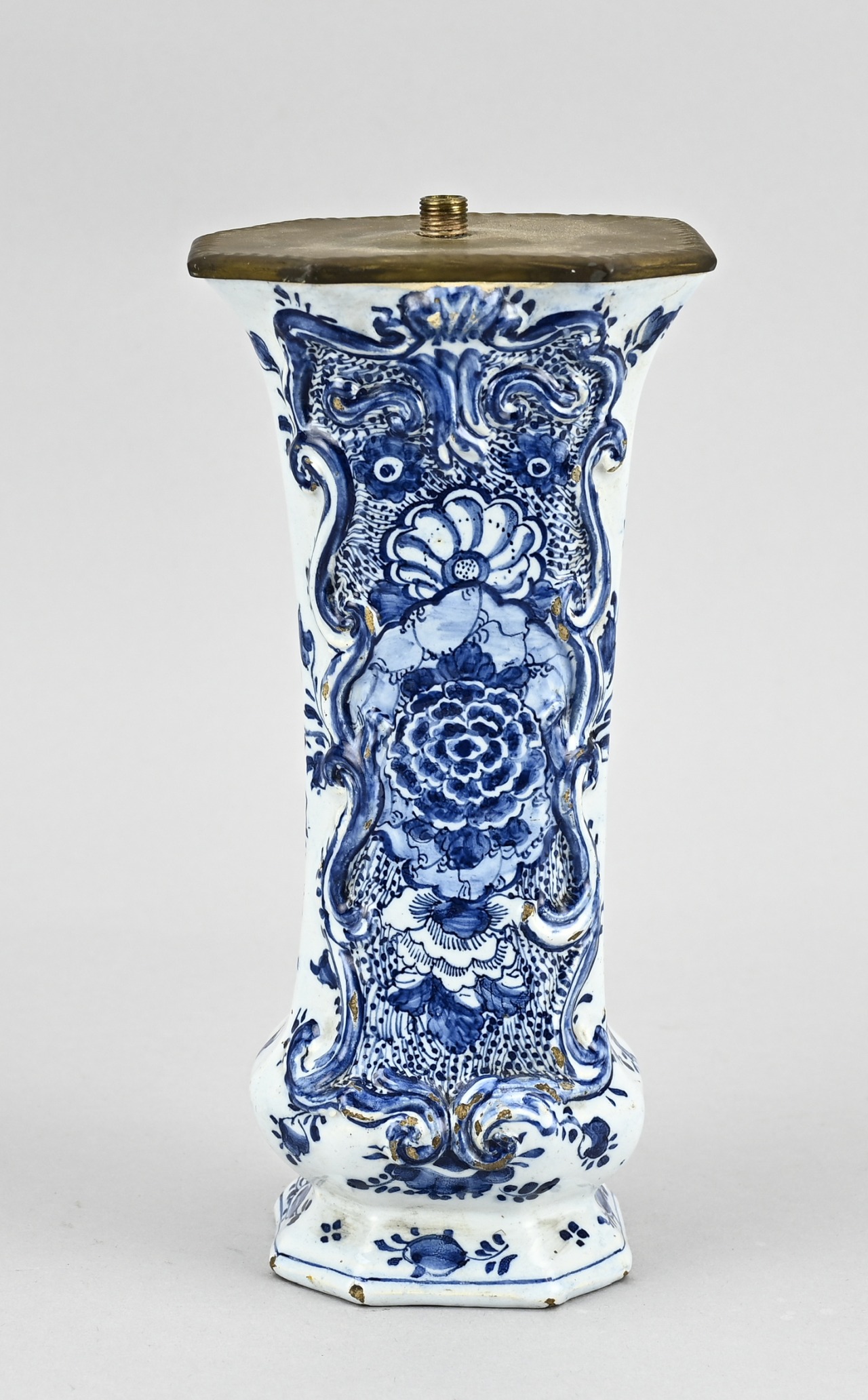 Delft vase, H 21 cm.