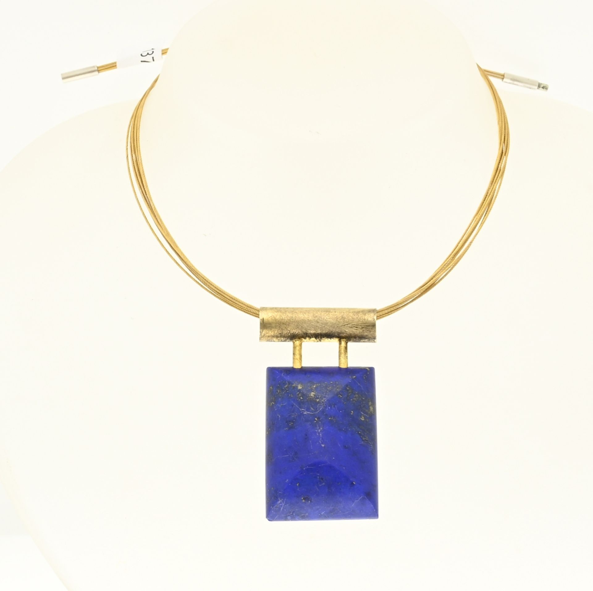 Choker with lapis