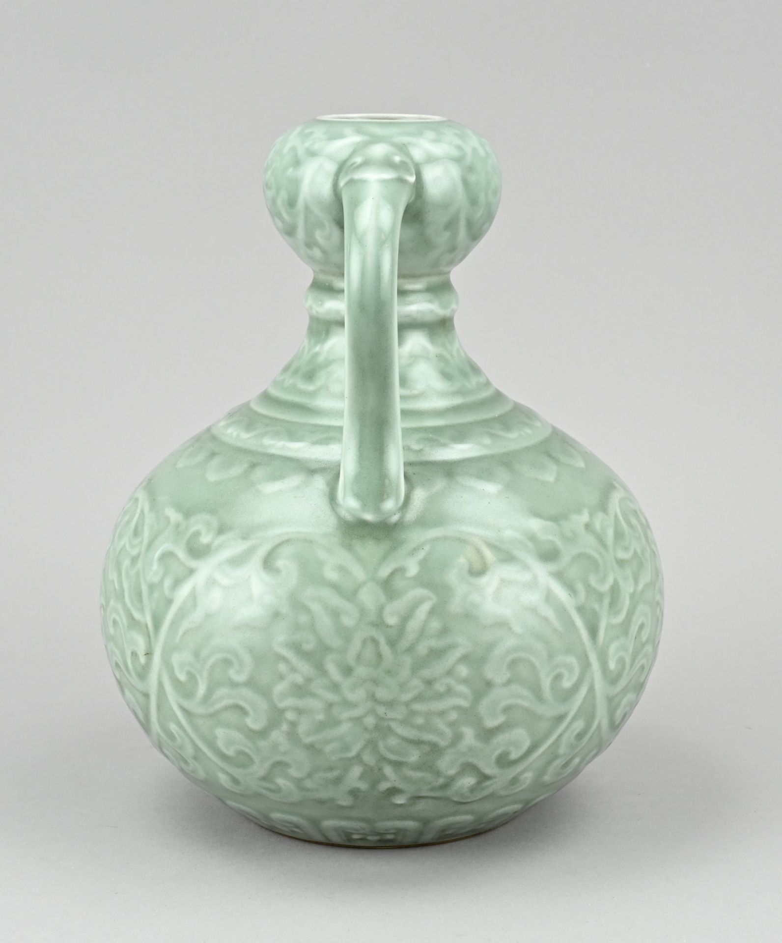 Chinese celadon vase, H 24.5 cm. - Image 2 of 3