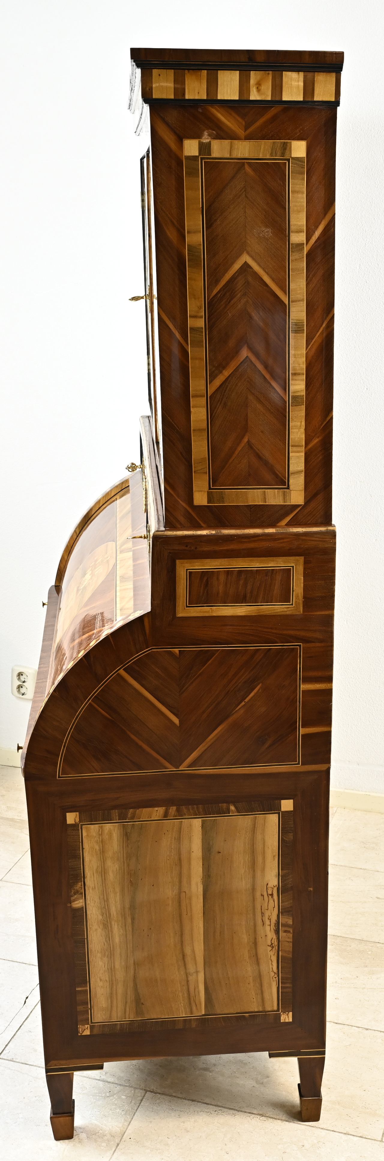 Marquetry desk - Image 3 of 3