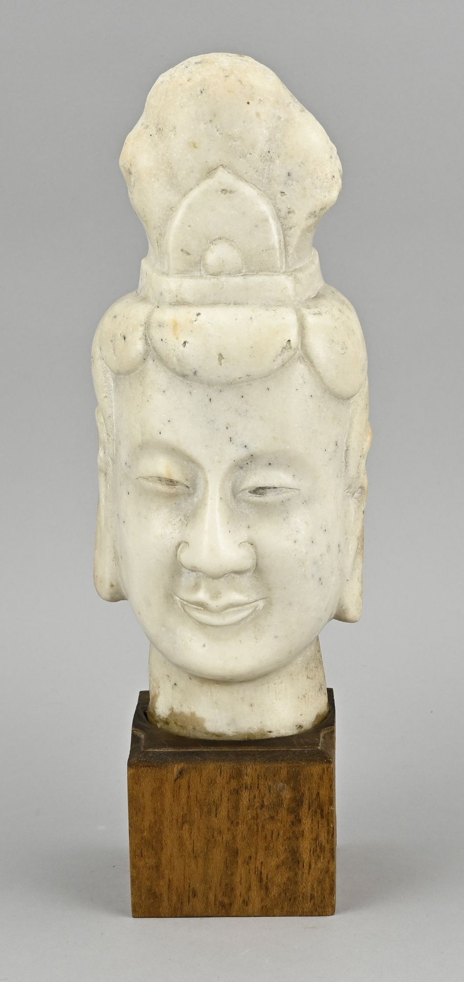 Chinese guan yin head, H 36 cm.