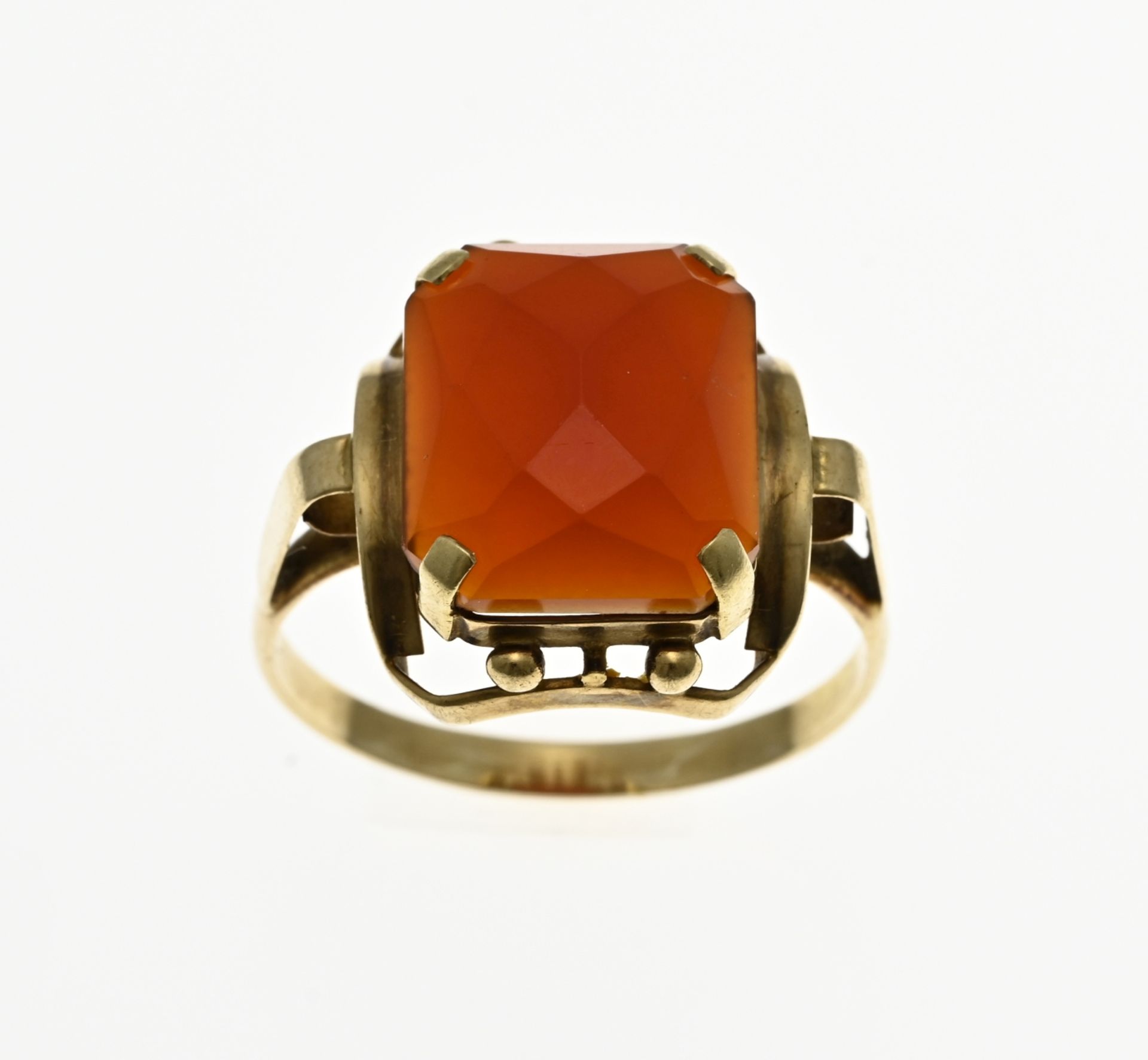 Gold ring with carnelian