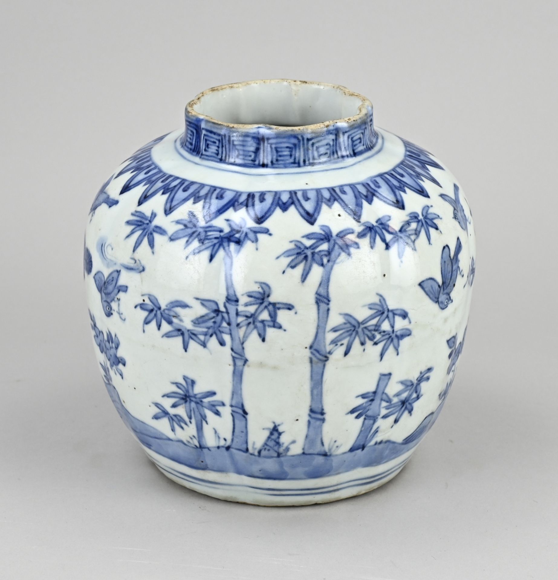 Chinese vase Ã˜ 17.4 cm. - Image 2 of 3