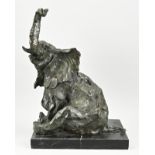 Bronze statue, Young elephant