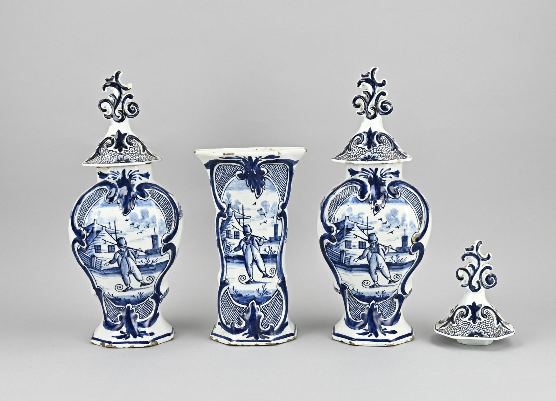 3-piece Delft cupboard set