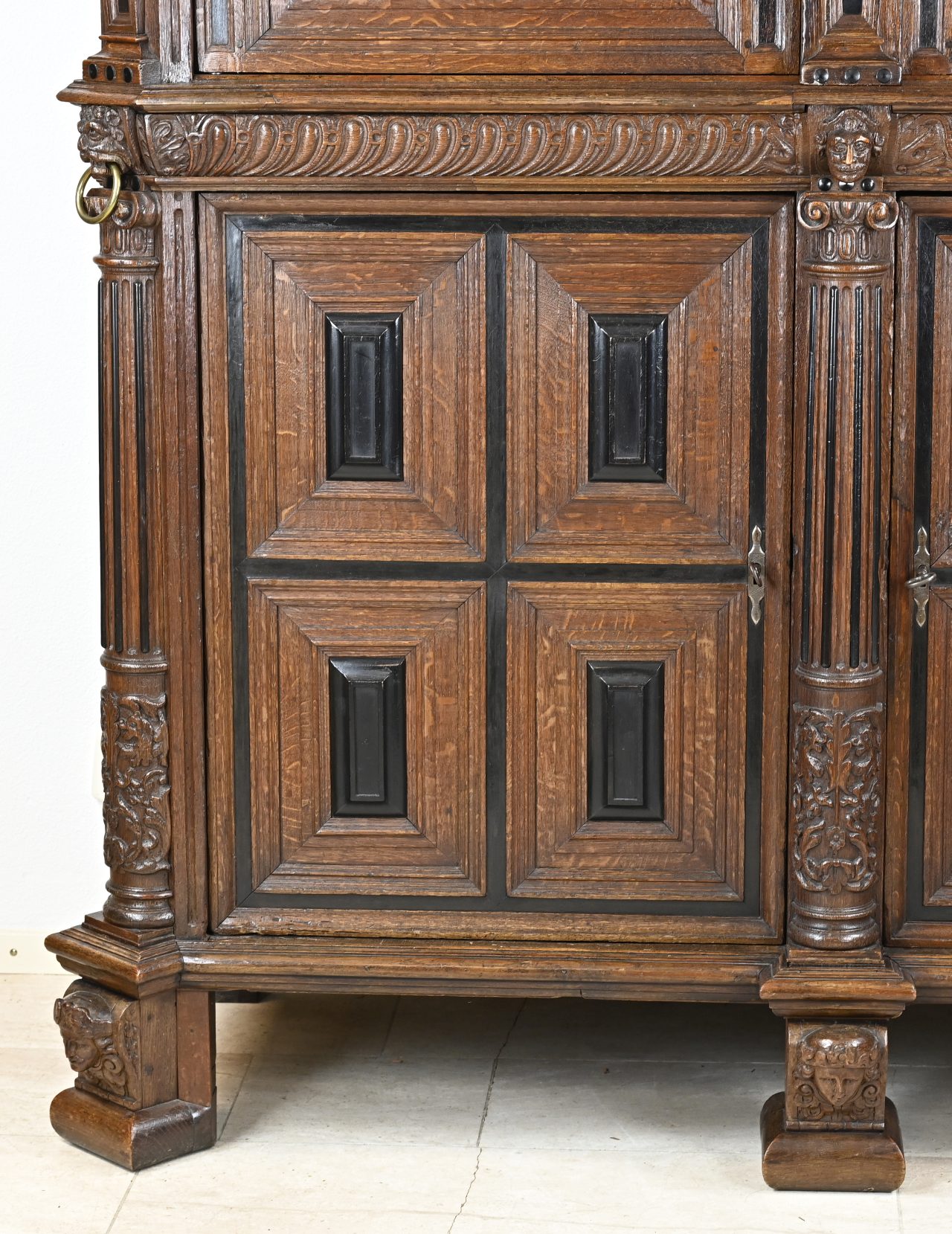 17th Century Renaissance cupboard - Image 3 of 3