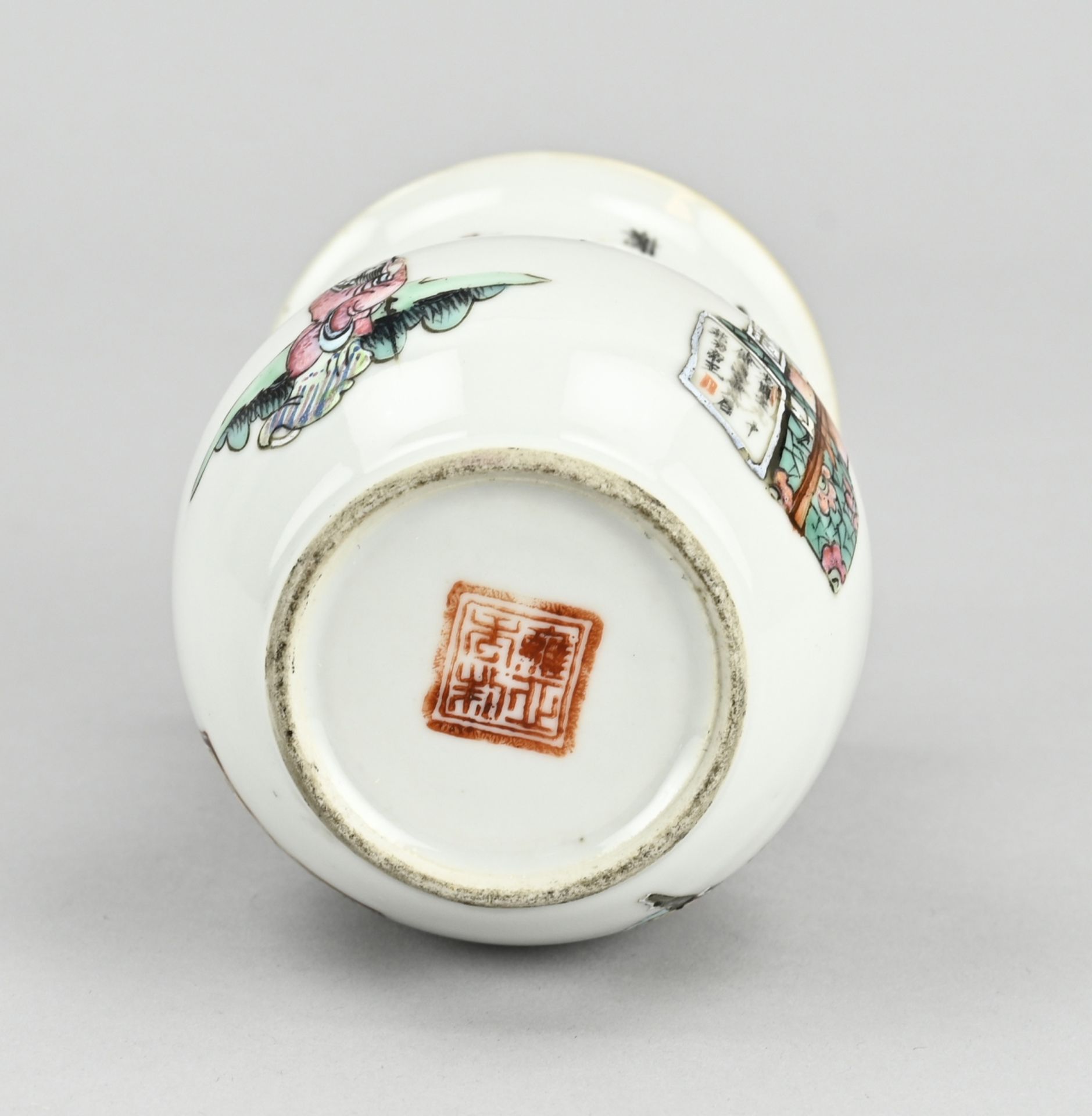 Small Chinese vase, H 10.4 cm. - Image 2 of 2