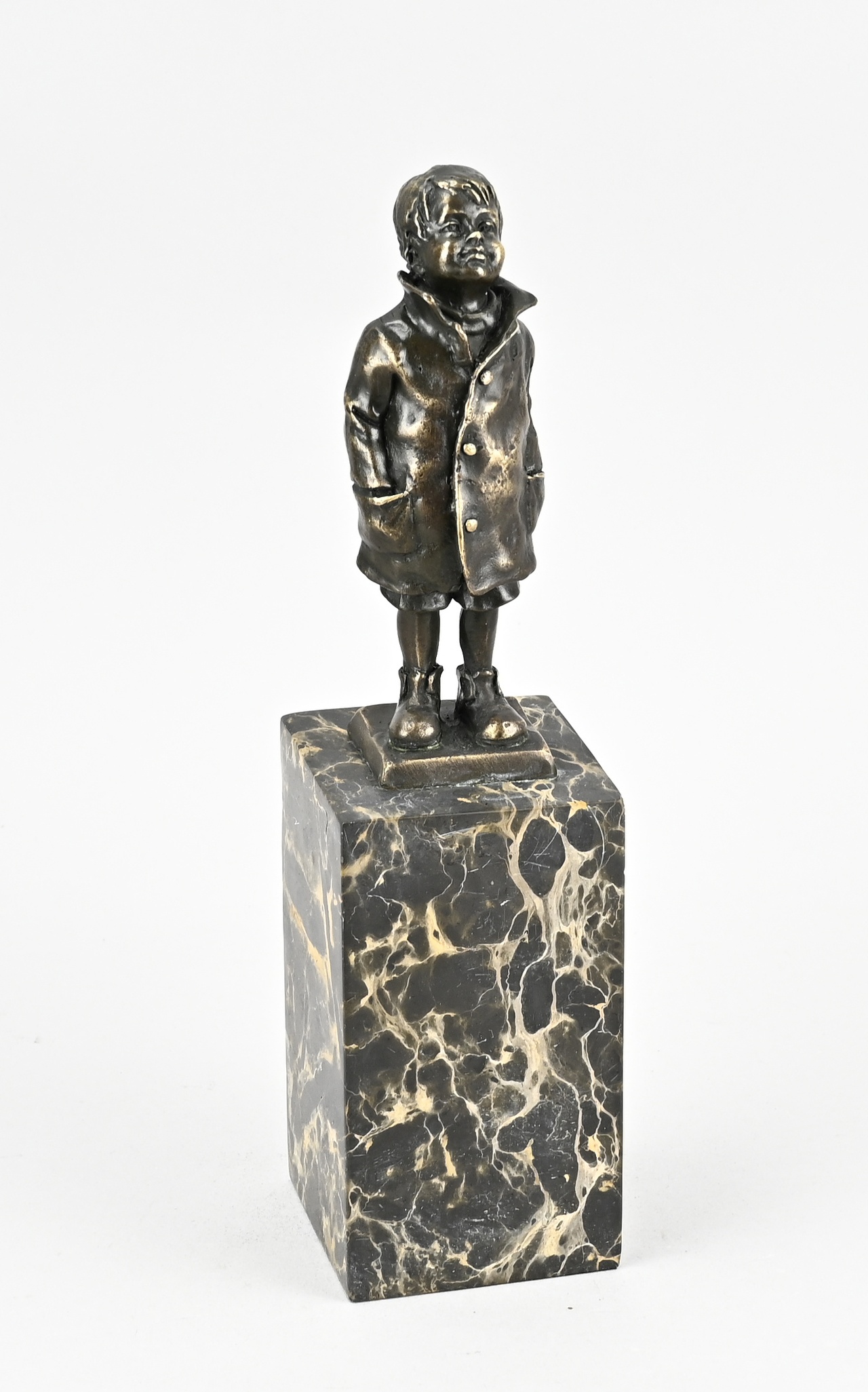 Bronze statue, Boy