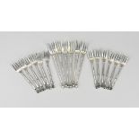 Lot with 18 silver cake forks