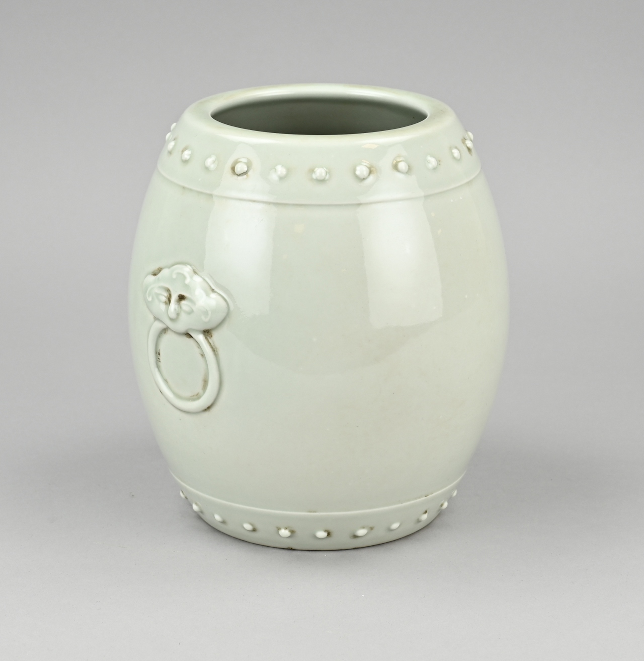 Chinese celadon vase Ã˜ 14.3 cm.