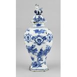 Delft lidded vase, H 40 cm.