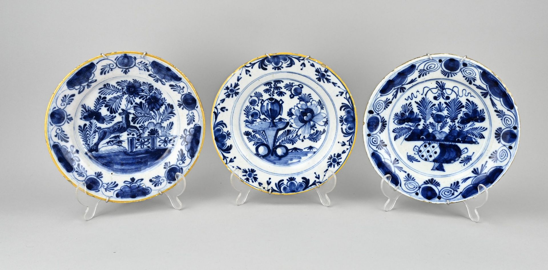 3x Antique Delft plate Ã˜ 23 cm.