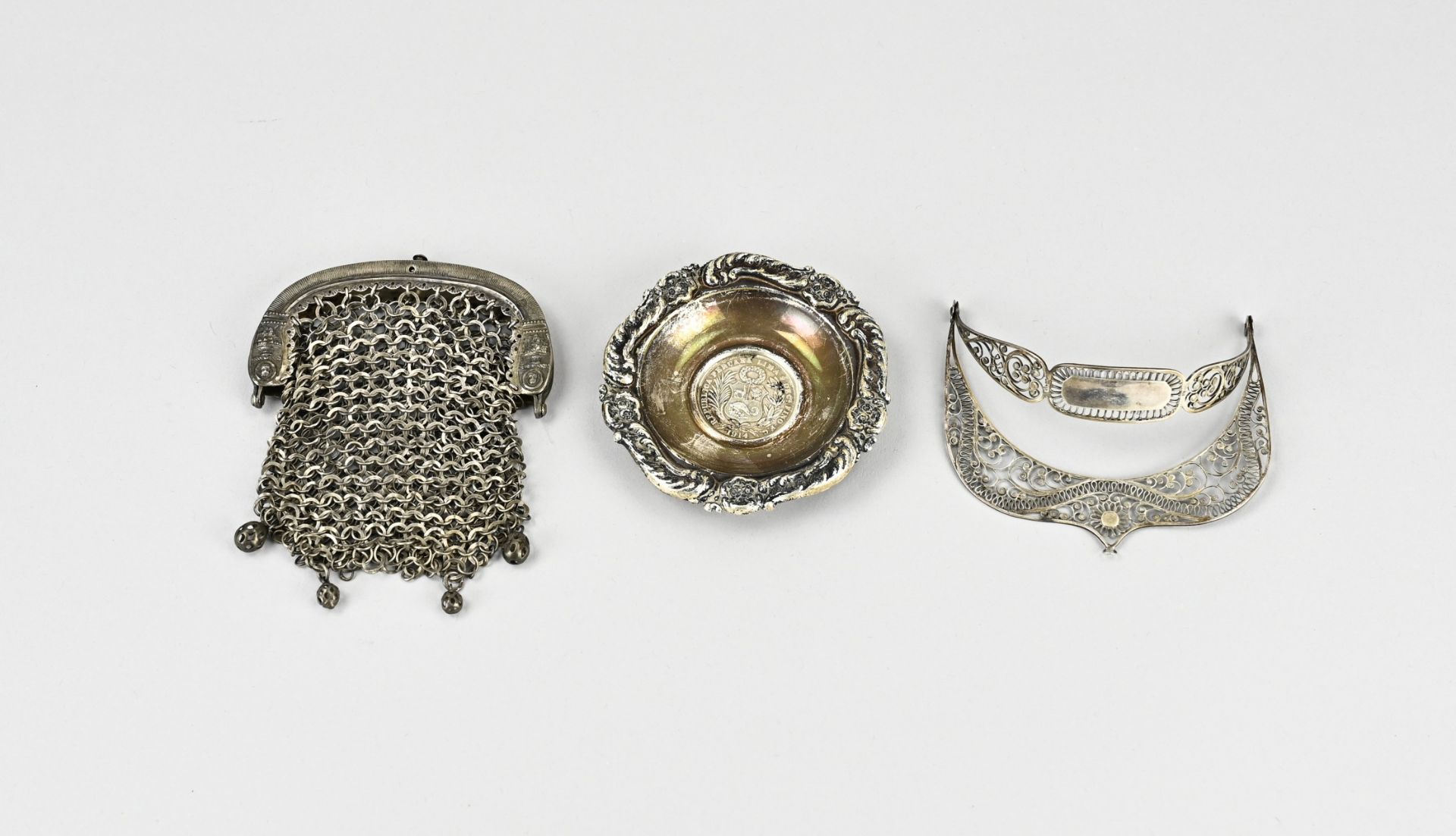 Coin bowl, purse, bracket