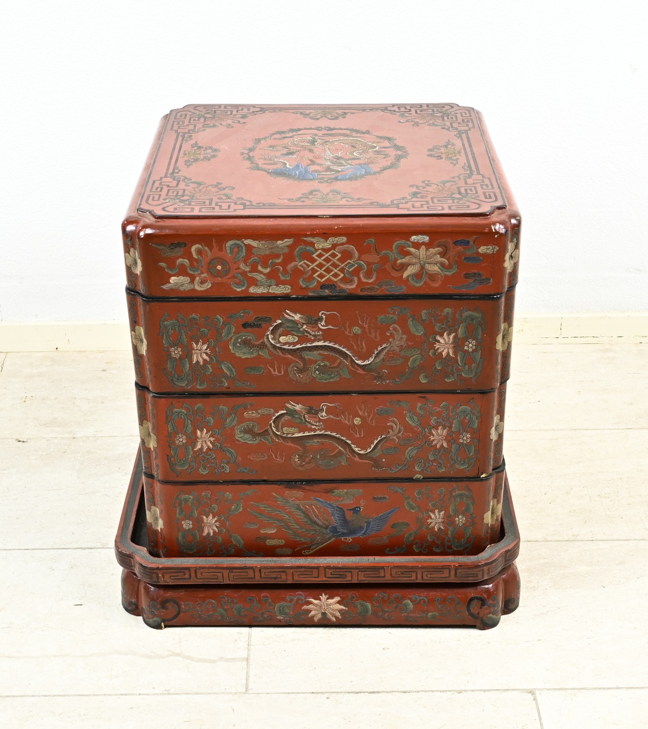 Piece of furniture, red box (Chinese)