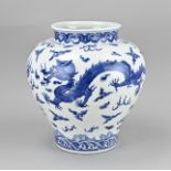 Chinese dragon vase, H 27 cm.