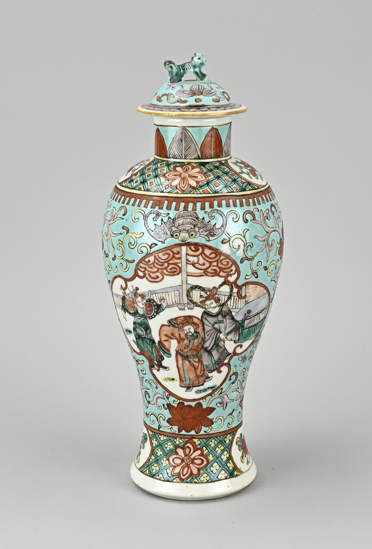 Family Verte lidded vase