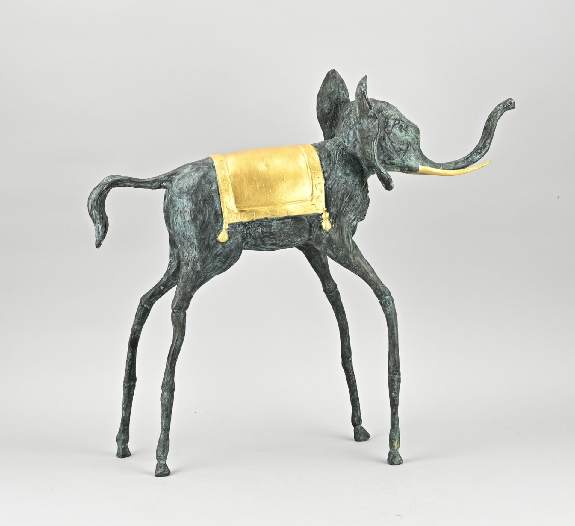 Bronze elephant