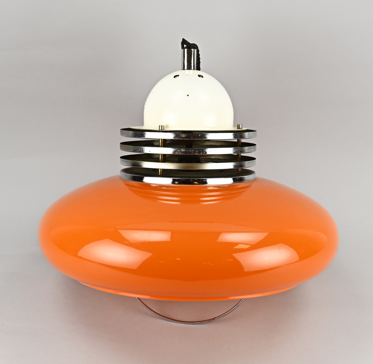 Design ceiling lamp (Luigi Massoni/Harvey Guzzini)