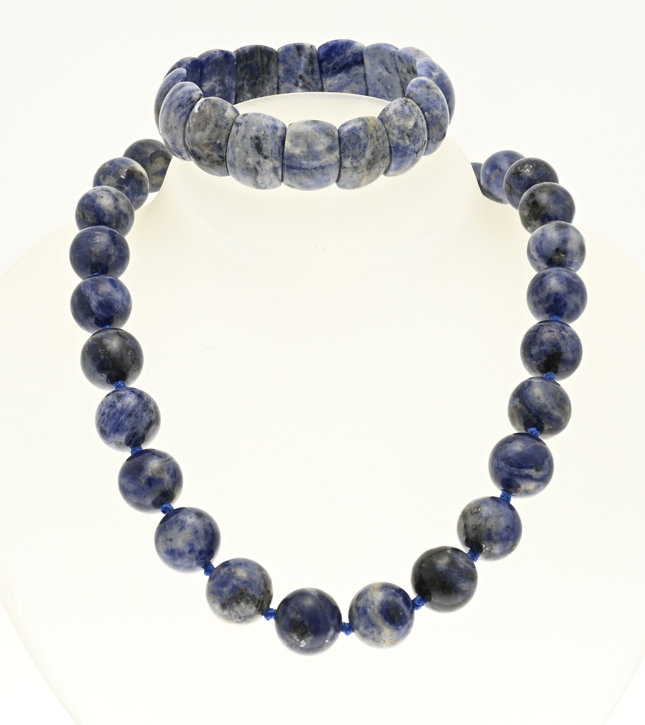 Necklace and bracelet lapis lazuli