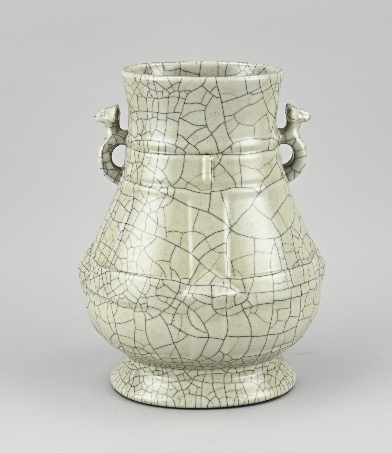 Chinese celadon vase, H 26.4 cm.