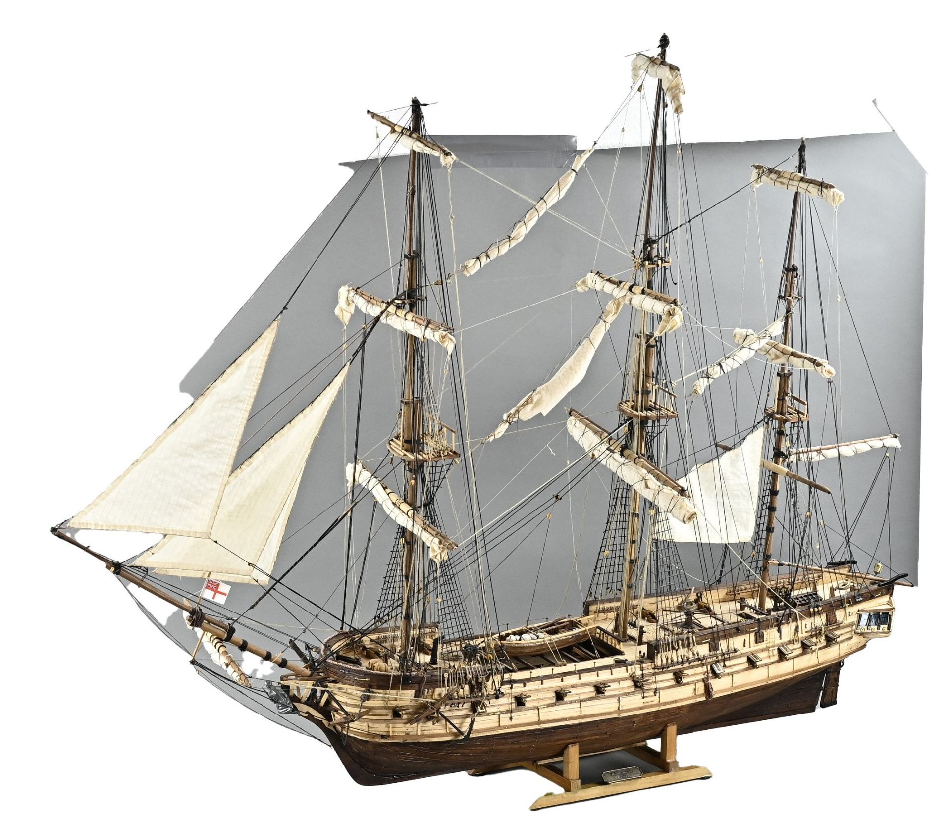 Model boat 'HMS Surprise' - Image 3 of 3