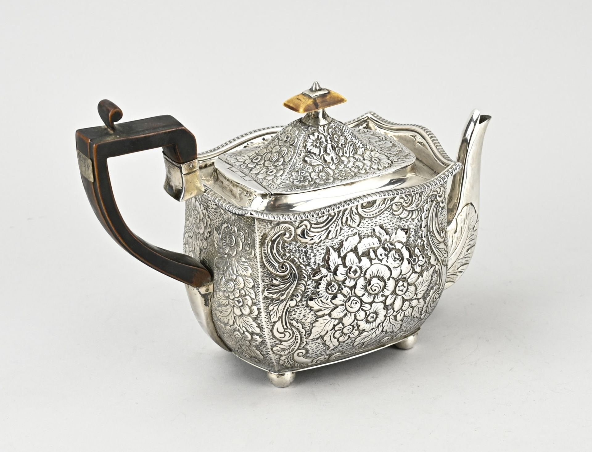 Silver jug (England) - Image 2 of 2