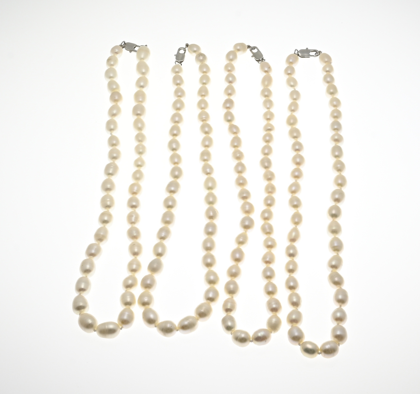 4 Freshwater pearl necklaces