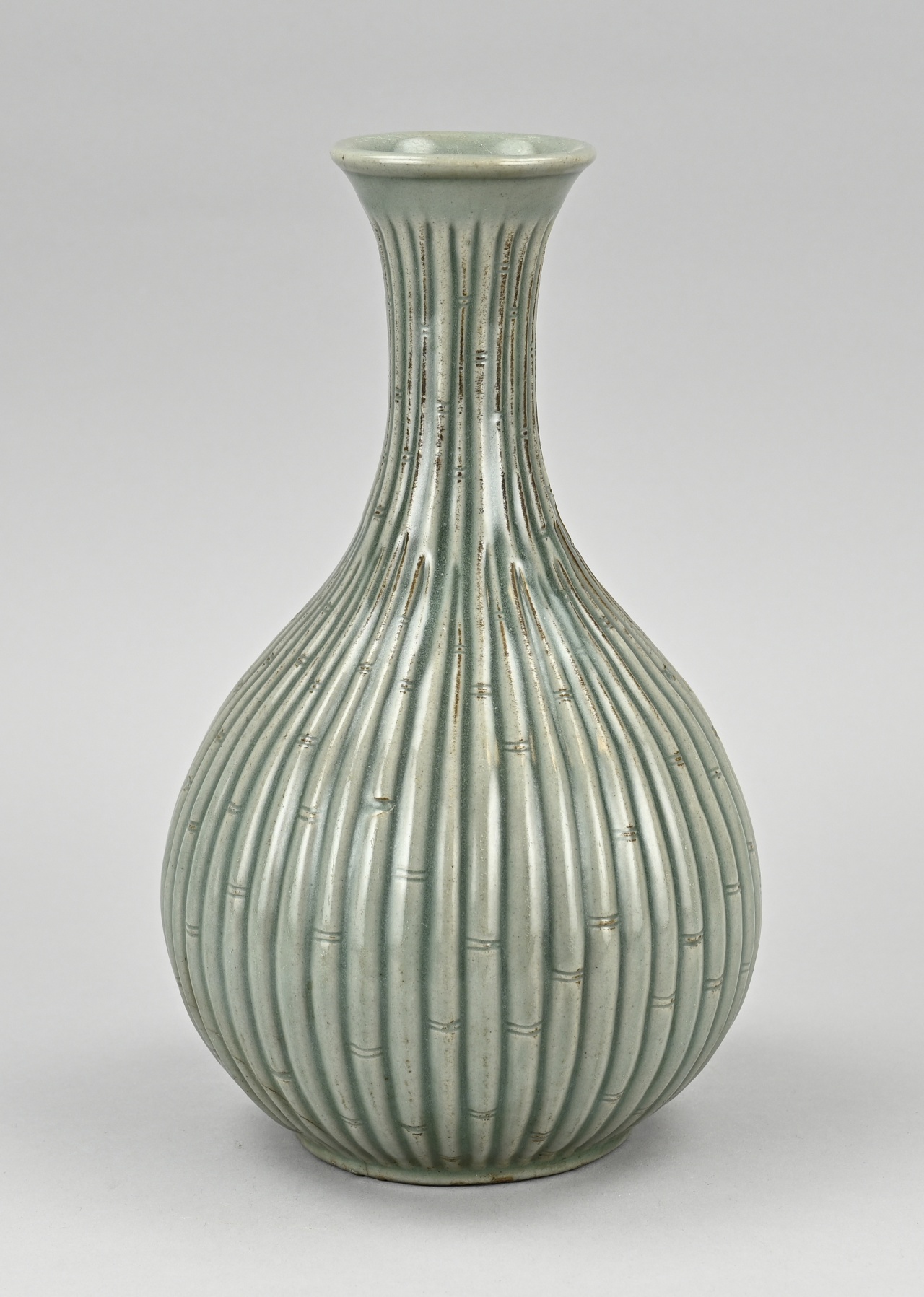 Korean vase with bamboo decor