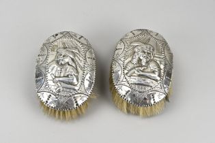 2 Silver brushes