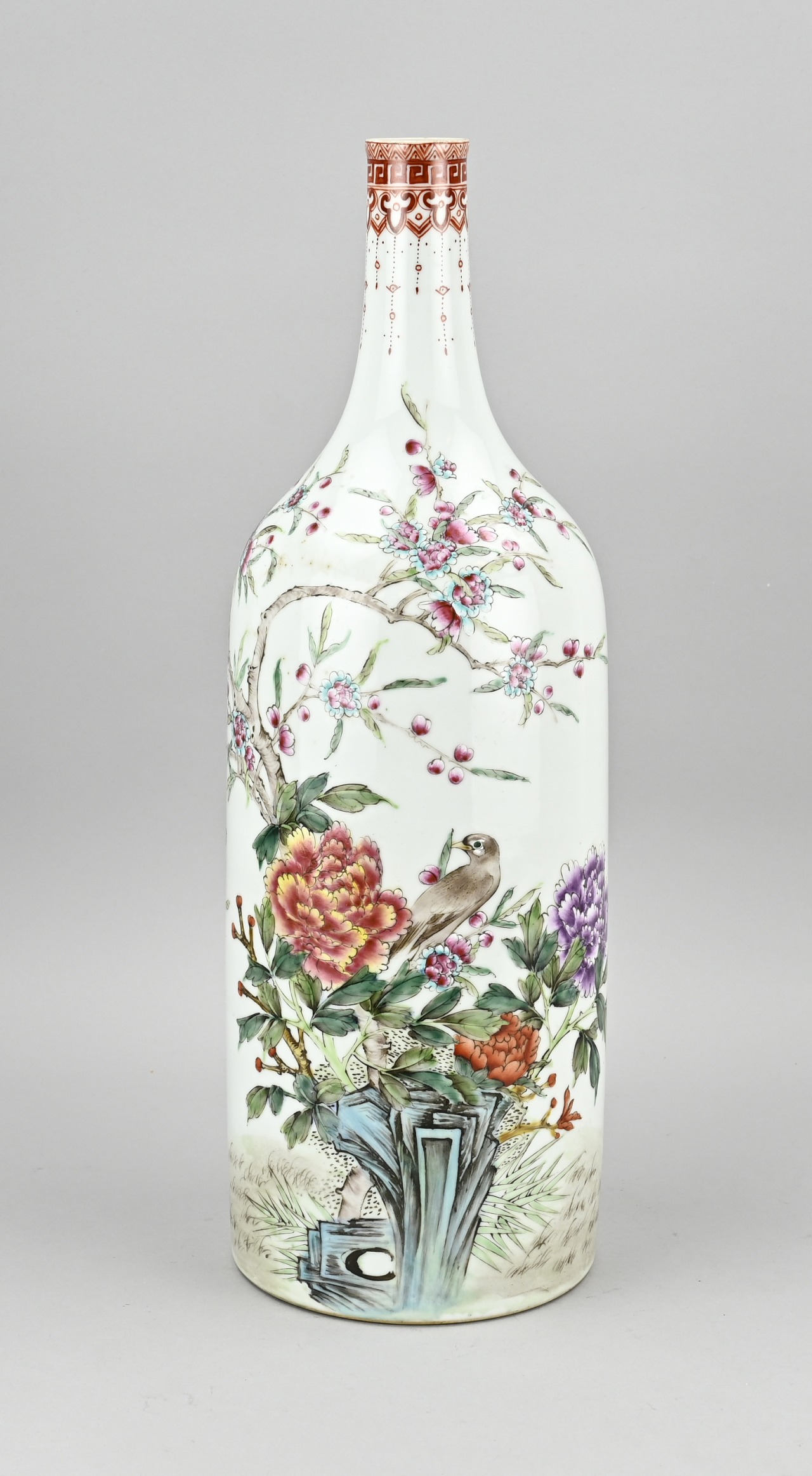 Chinese vase in bottle shape, H 46 cm.