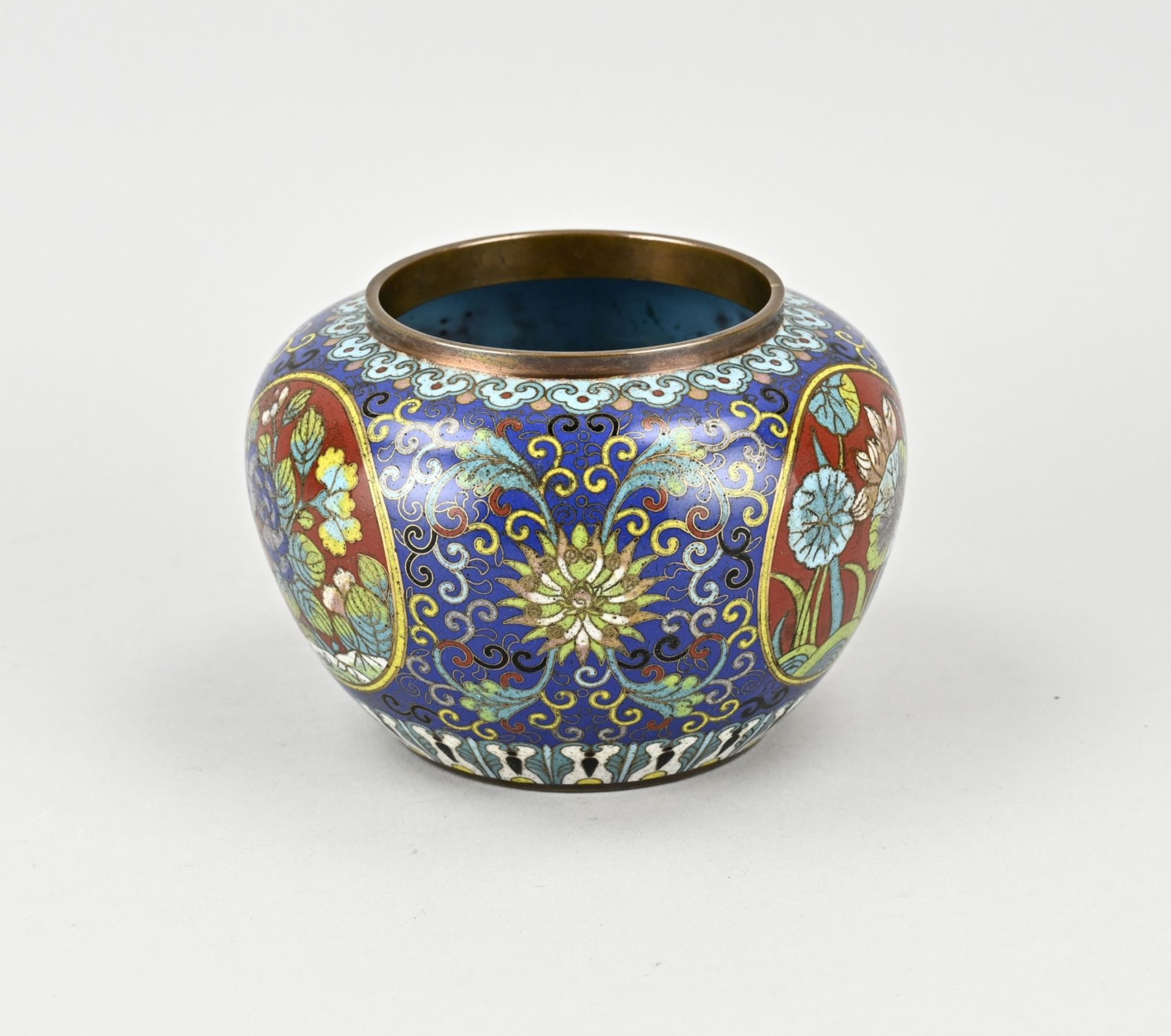 Japanese cloisonnÃ© pot, 1890