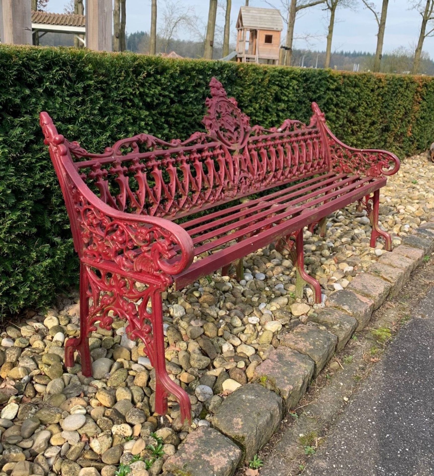 Garden bench (red) - Image 2 of 2