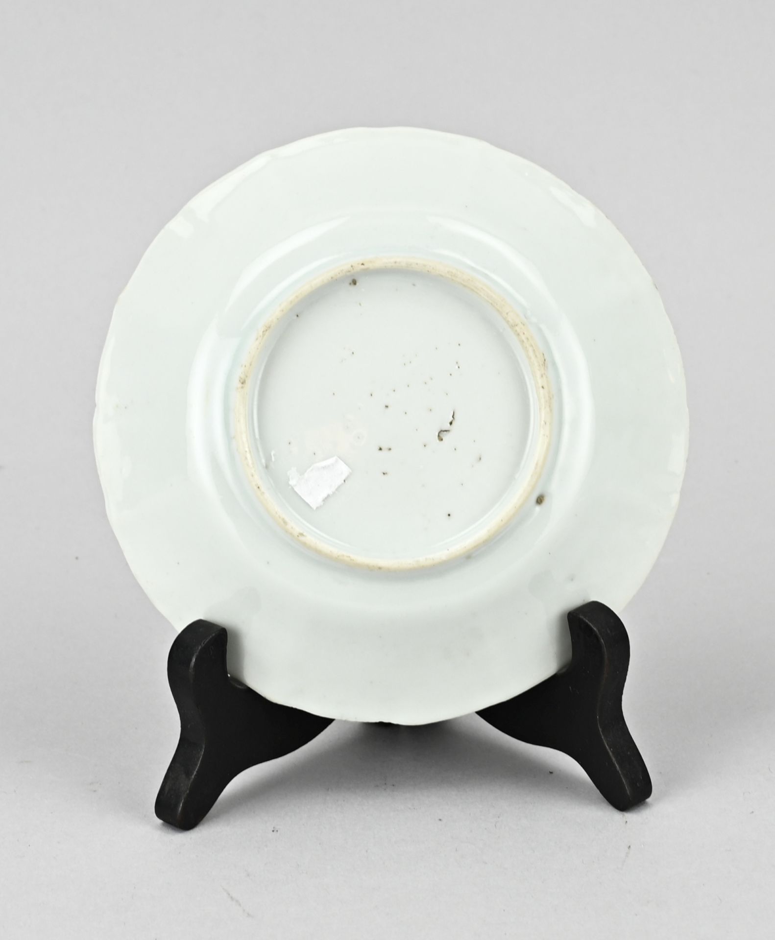 Chinese dish on holder Ã˜ 13.5 cm. - Image 2 of 2