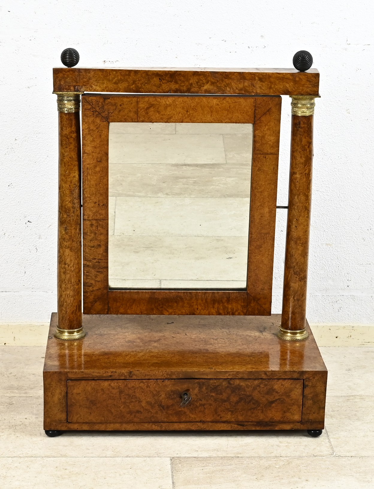 Rare dressing mirror, 1820