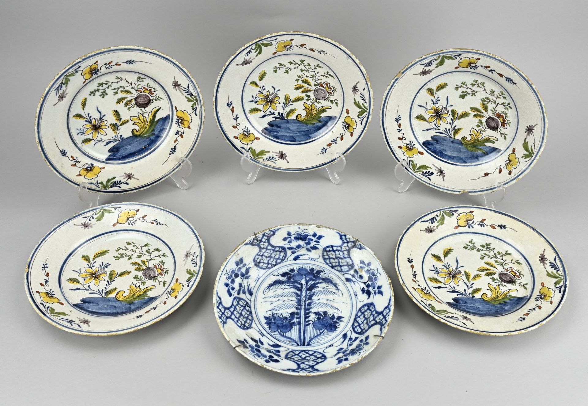 6x Delft plate Ã˜ 23 cm.