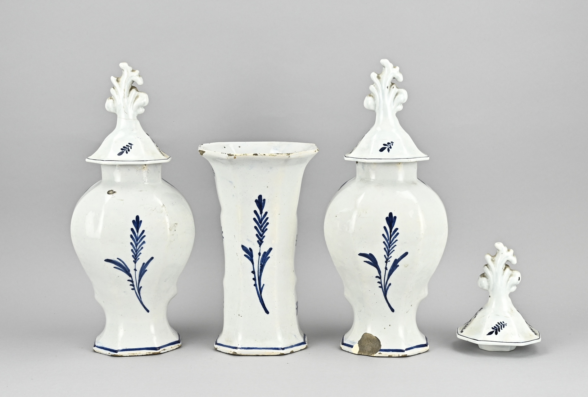 3-piece Delft cupboard set - Image 2 of 2