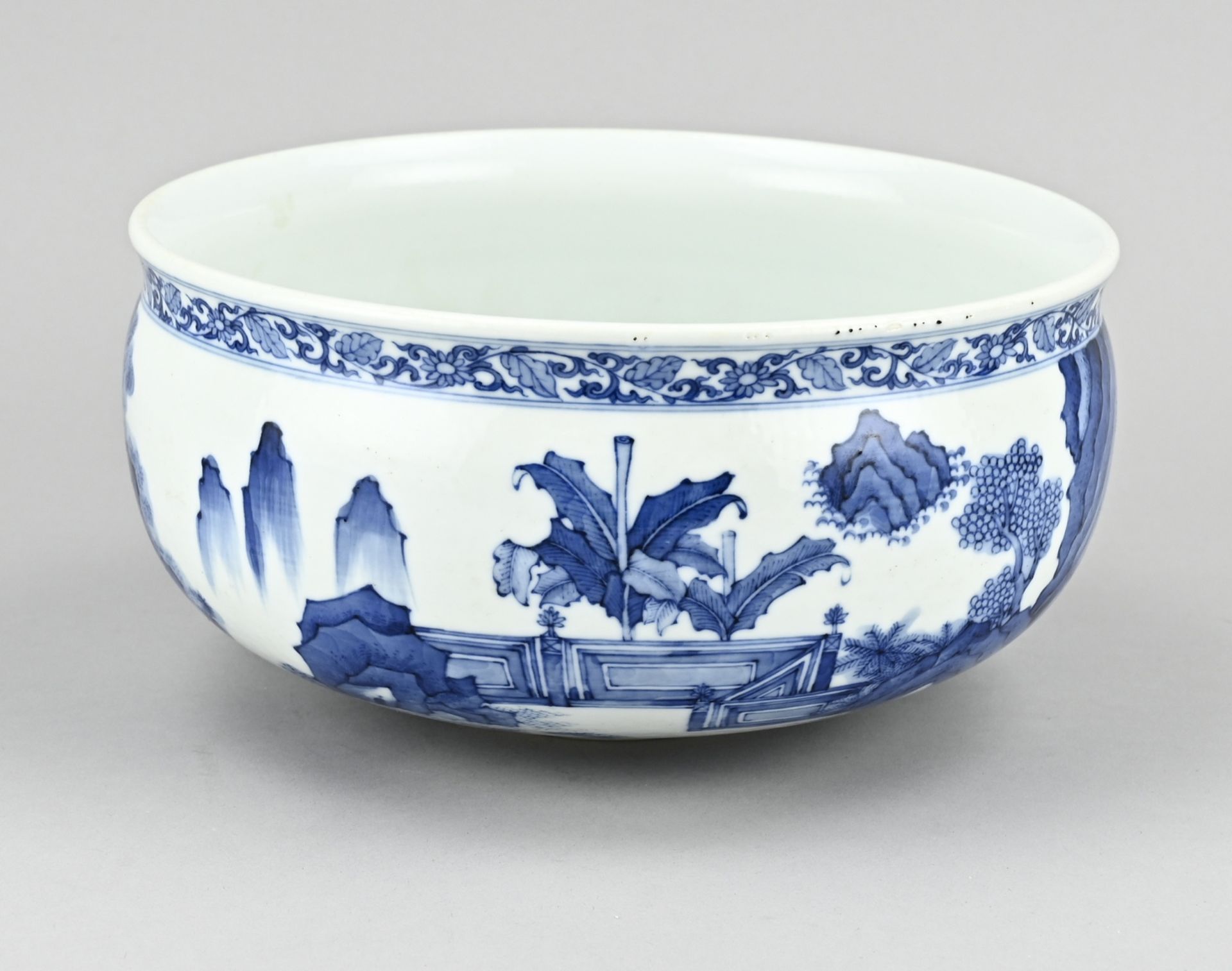 Large Chinese bowl Ã˜ 20.4 cm. - Image 2 of 3