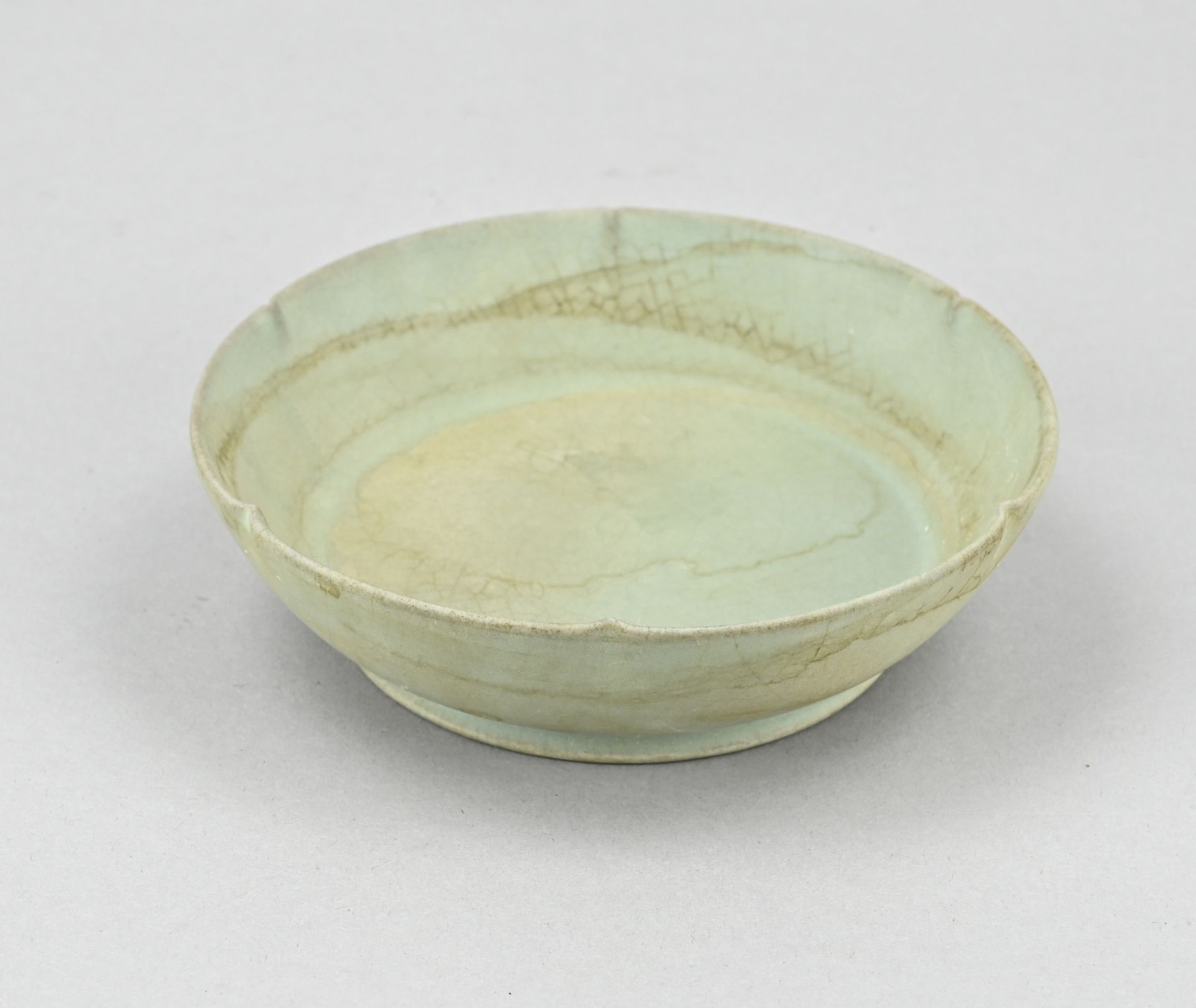 Chinese water bowl Ã˜ 14 cm.