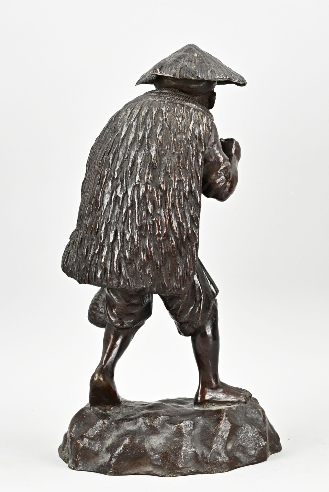 Bronze statue, Man with basket - Image 2 of 2