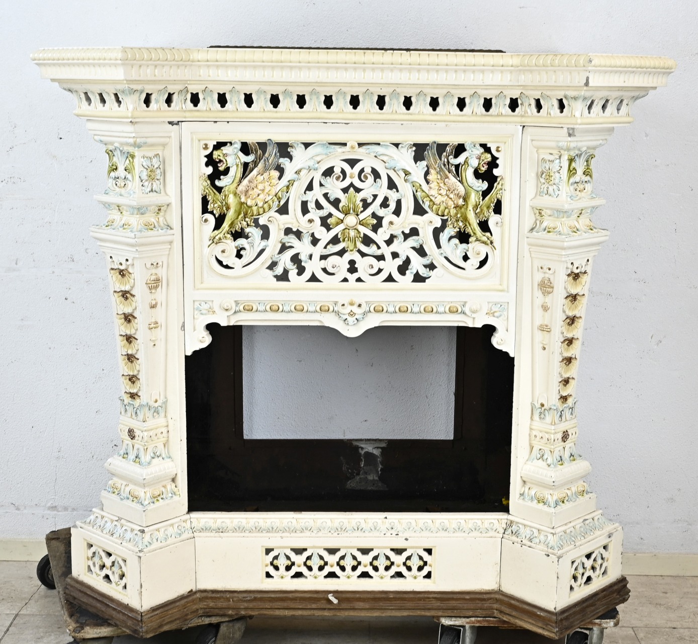 Majolica V&B fireplace surround