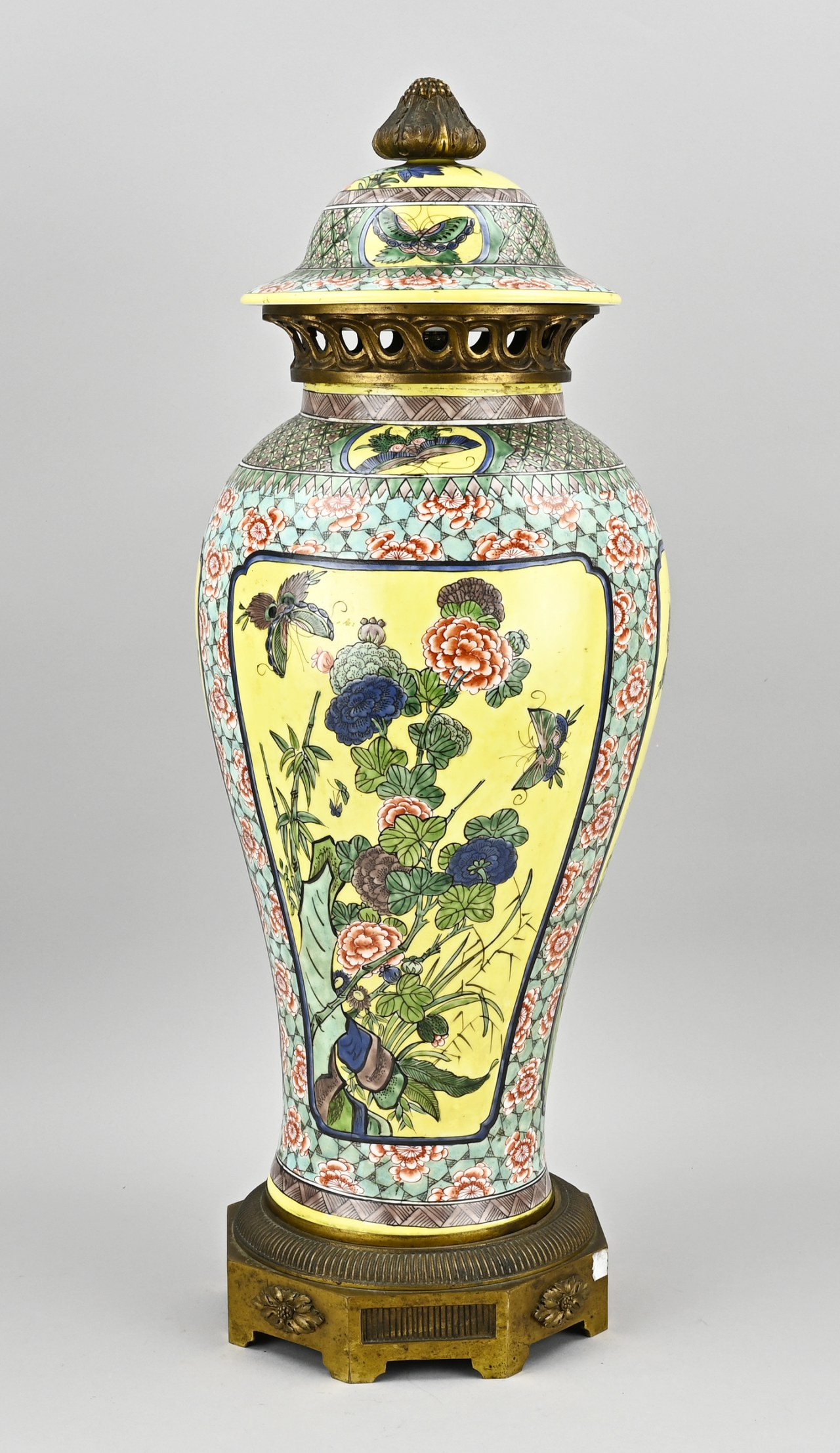 Chinese lidded vase with bronze, H 59 cm.